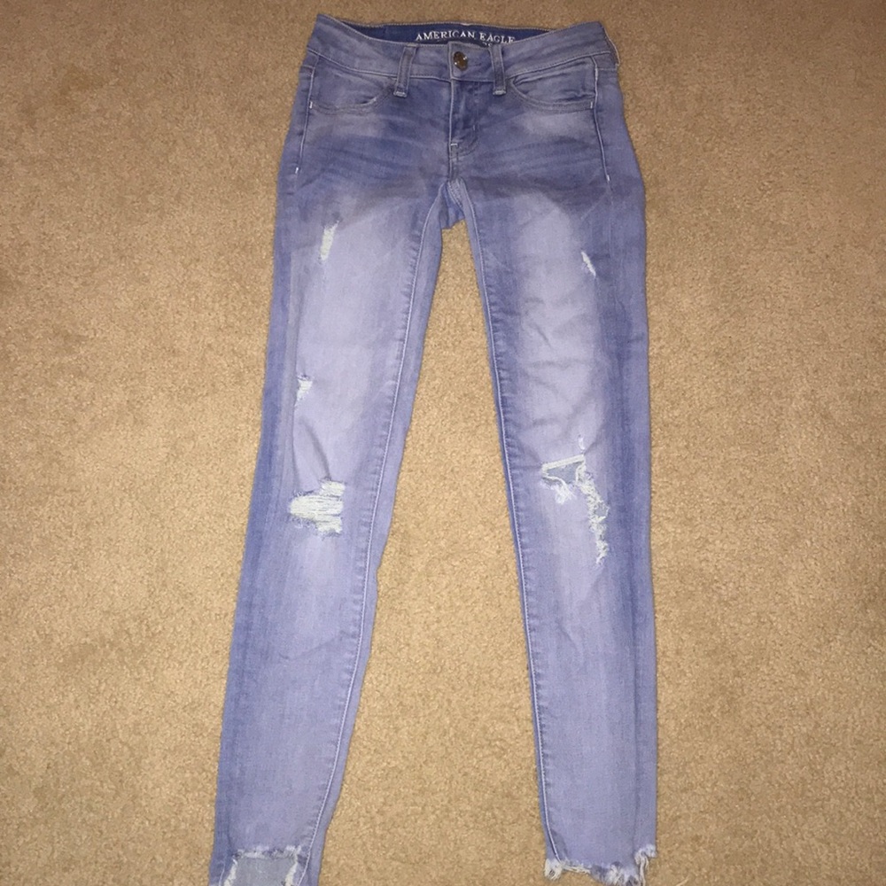American Eagle “Super Low Jegging”